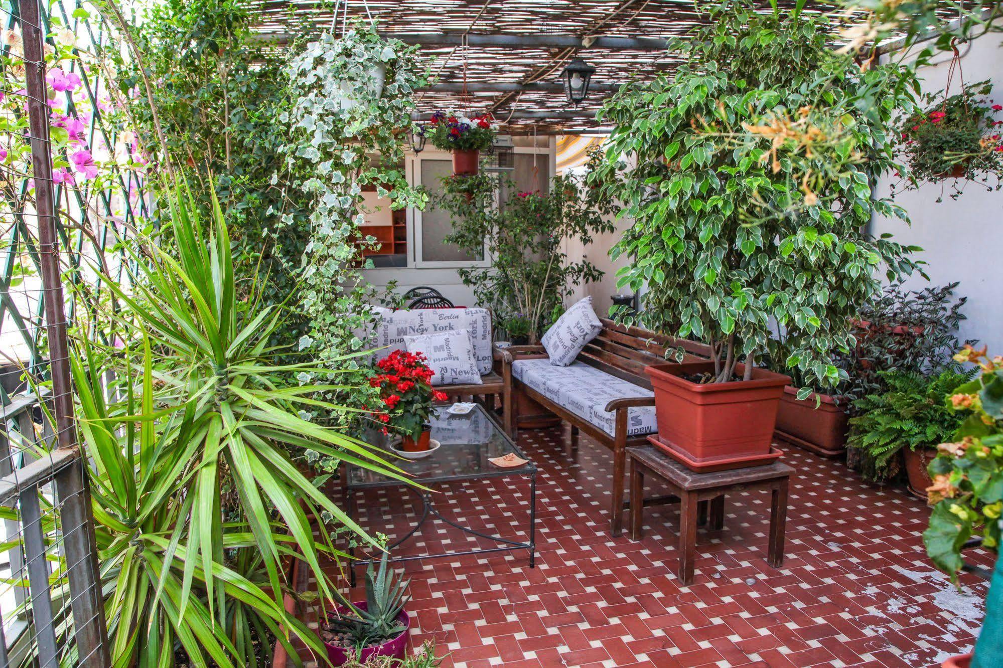 Crispi Rooms Катания Екстериор снимка